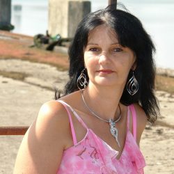 Agnès